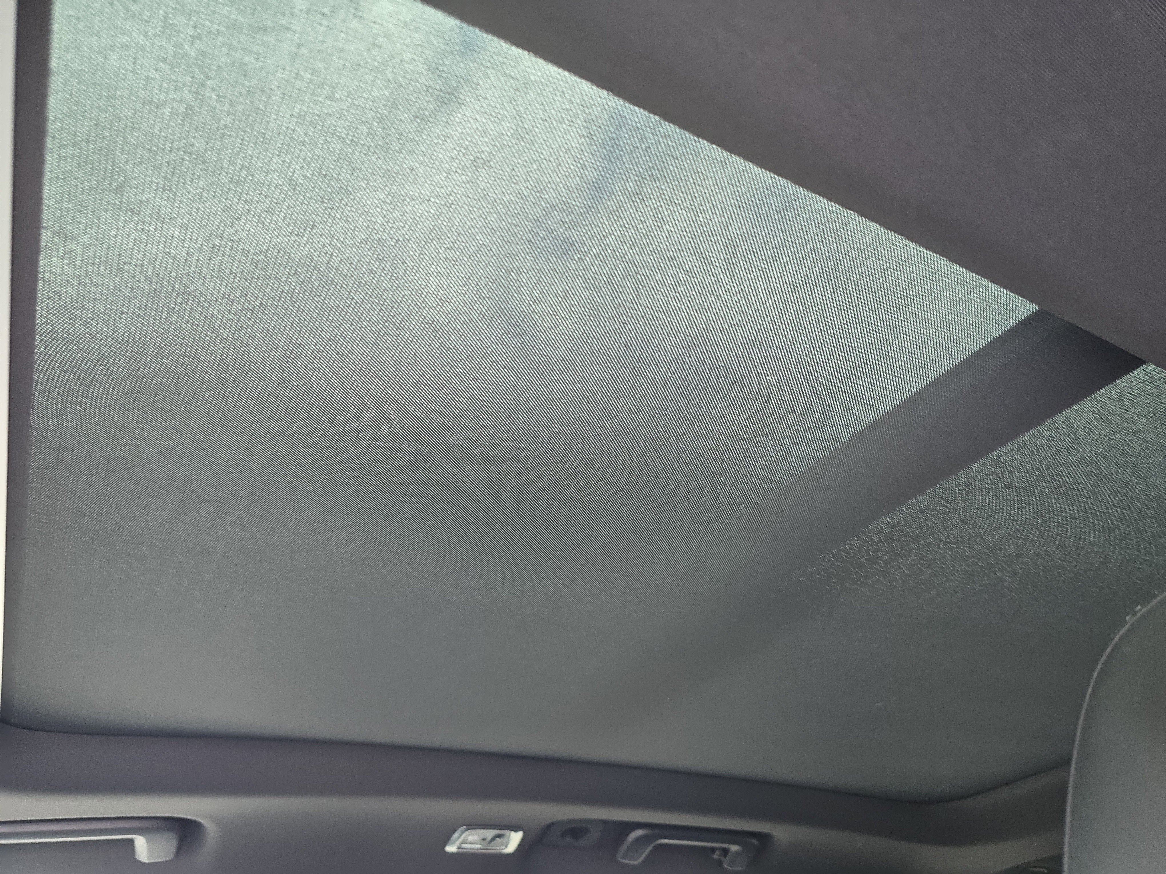 Used 2016 Volvo XC90 T8 R-Design w/ Vision Package image 23