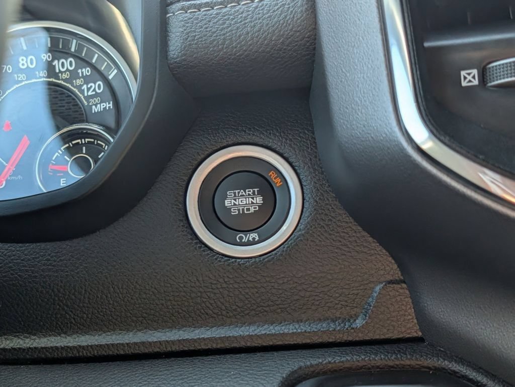 Used 2024 RAM 1500 Laramie AWD/4WD image 58