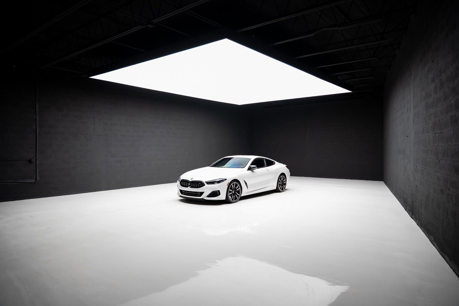 Used 2023 BMW M850i xDrive Coupe w/ M Sport Professional Package image 4