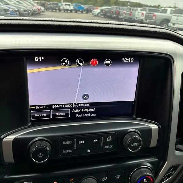Used 2016 GMC Sierra 1500 SLT w/ Enhanced Driver Alert Package AWD/4WD image 27