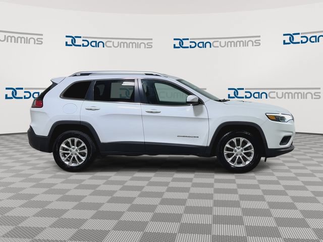 Used 2019 Jeep Cherokee Latitude w/ Popular Appearance Group AWD/4WD image 9