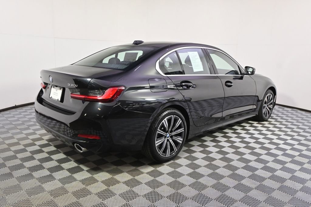 Used 2025 BMW 330i xDrive Sedan image 7
