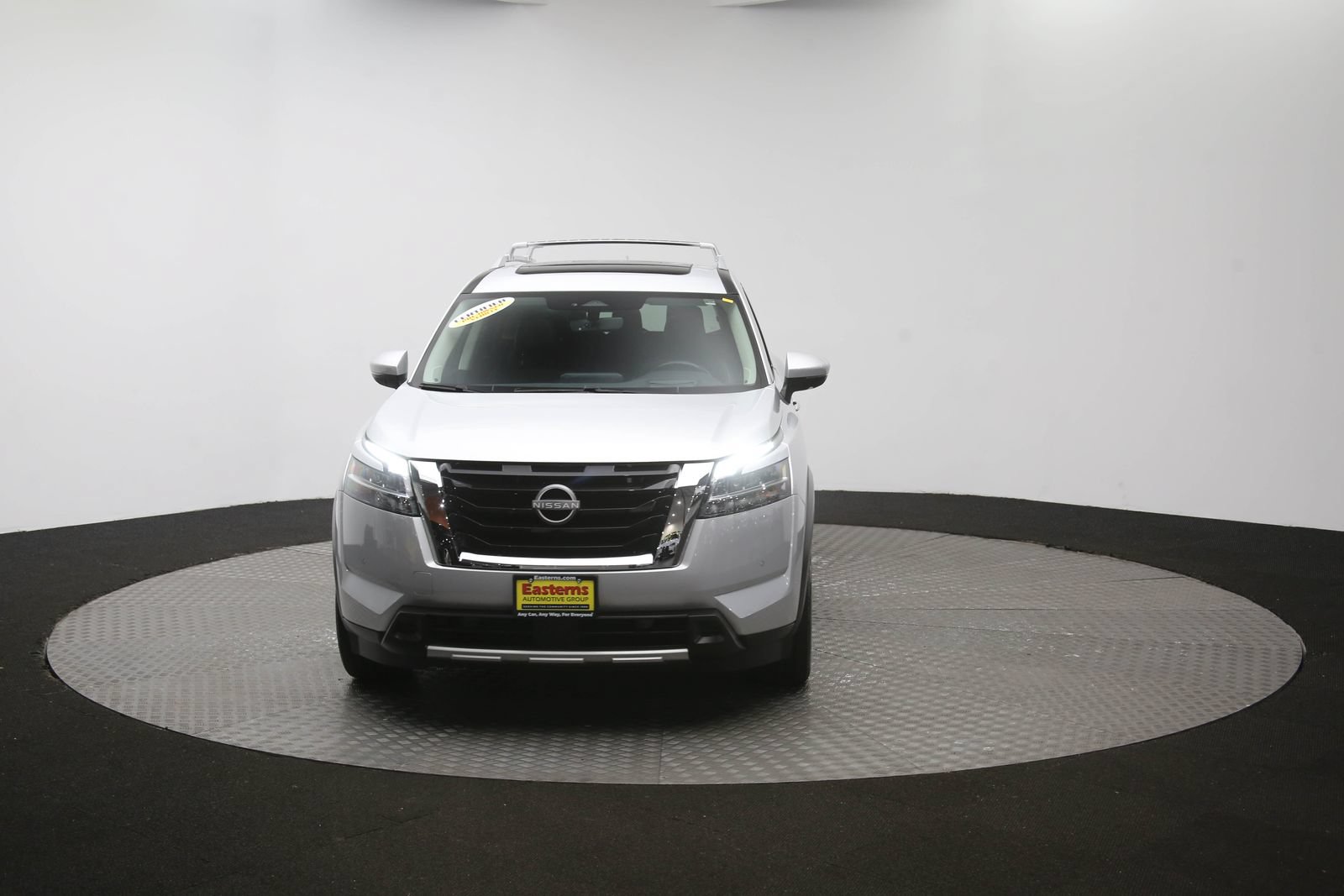 Used 2023 Nissan Pathfinder Platinum AWD/4WD image 50