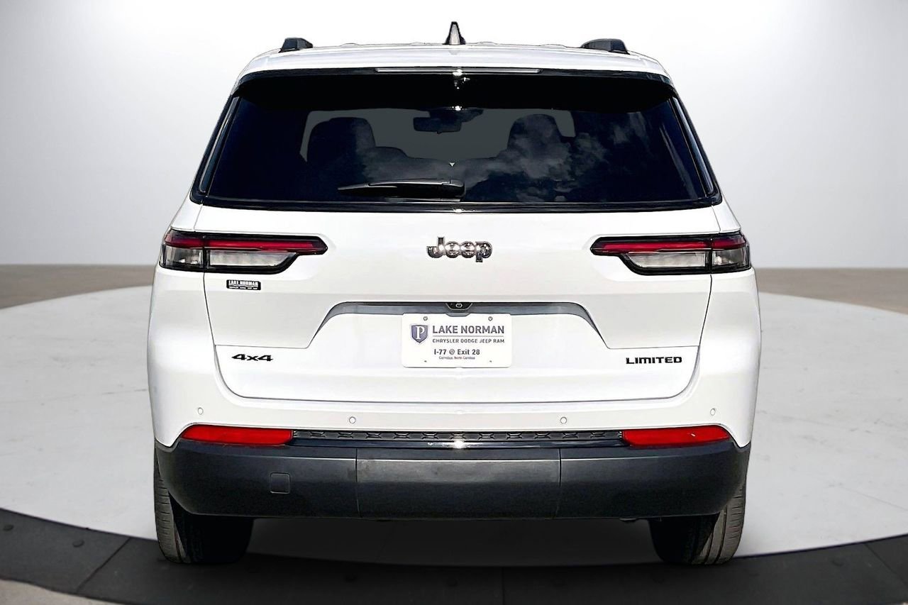 Certified 2025 Jeep Grand Cherokee L Limited w/ Luxury Tech Group II image 8