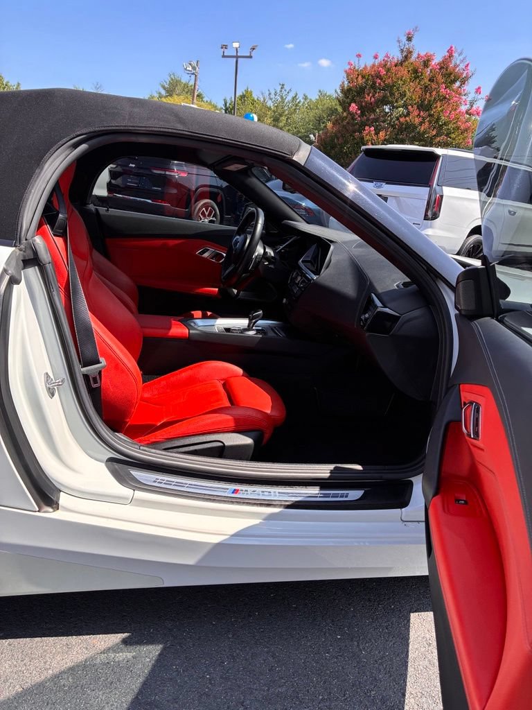 Used 2020 BMW Z4 M40i w/ Executive Package RWD image 21