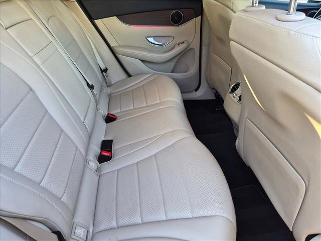 Used 2021 Mercedes-Benz GLC 300 4MATIC image 18