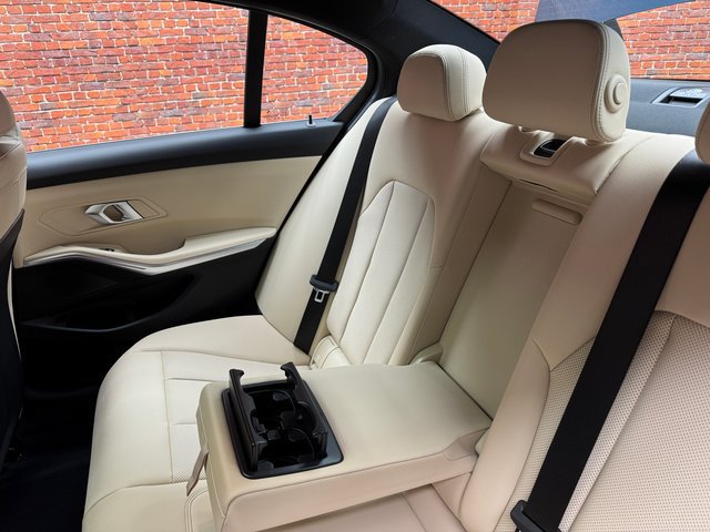 Used 2026 BMW 330i xDrive Sedan w/ Premium Package AWD/4WD image 24