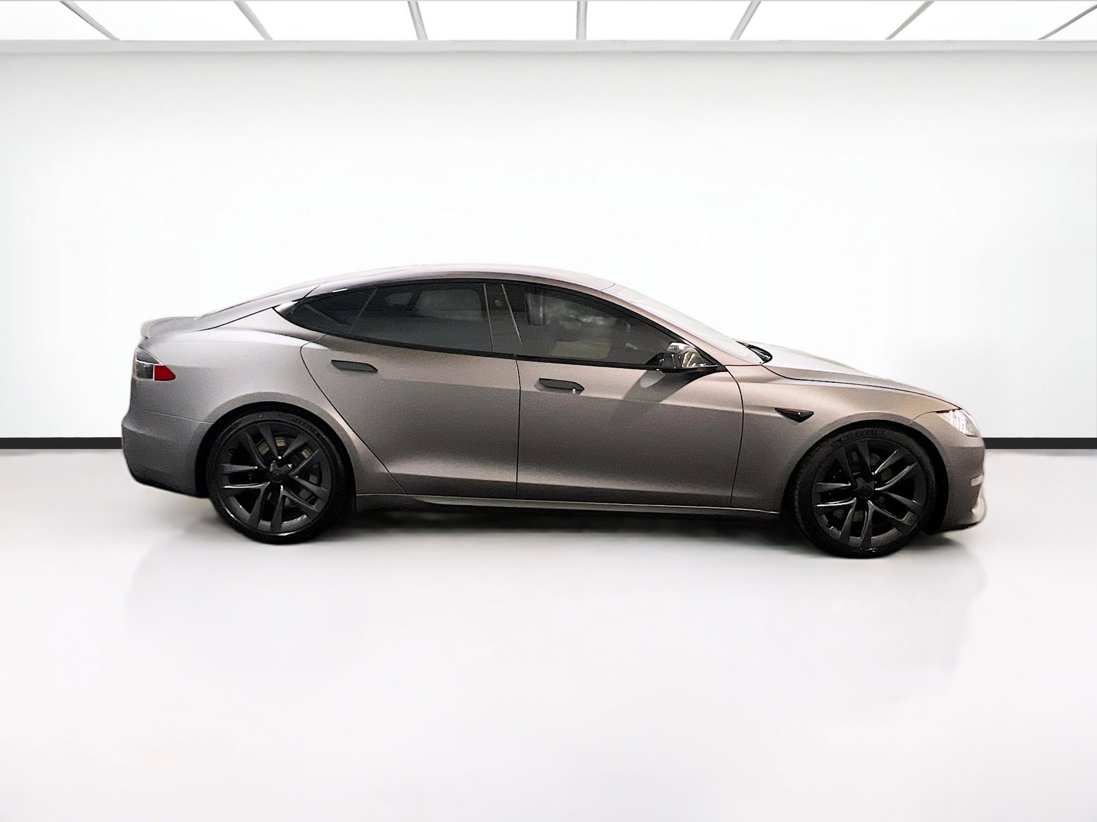 Used 2021 Tesla Model S Plaid AWD/4WD image 25