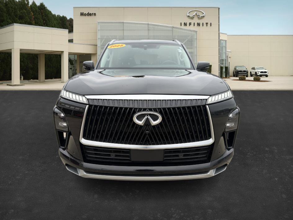 Certified 2025 INFINITI QX80 Sensory image 2