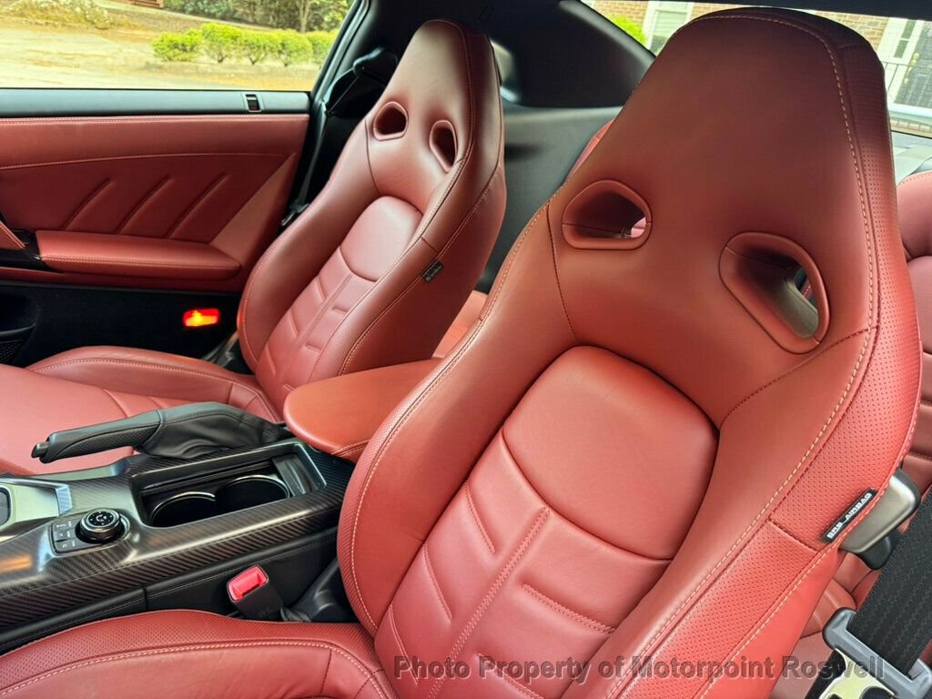 Used 2024 Nissan GT-R Premium w/ Premium Interior Package image 19
