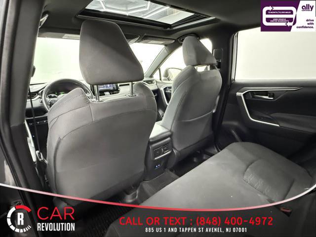 Used 2022 Toyota RAV4 SE w/ Convenience Package image 37