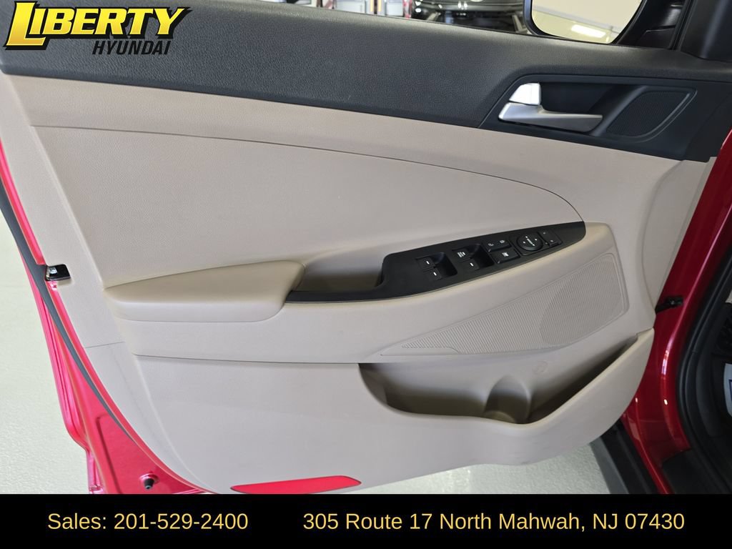 Used 2021 Hyundai Tucson SE FWD image 10