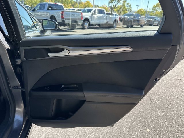 Used 2014 Ford Fusion SE FWD image 27