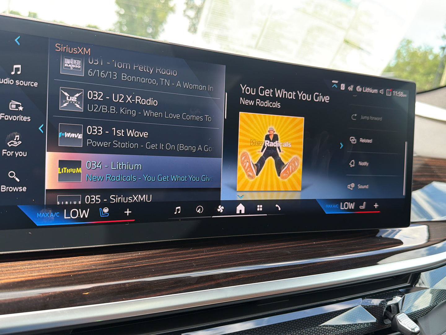 New 2027 BMW X6 xDrive40i w/ Executive Package AWD/4WD image 24