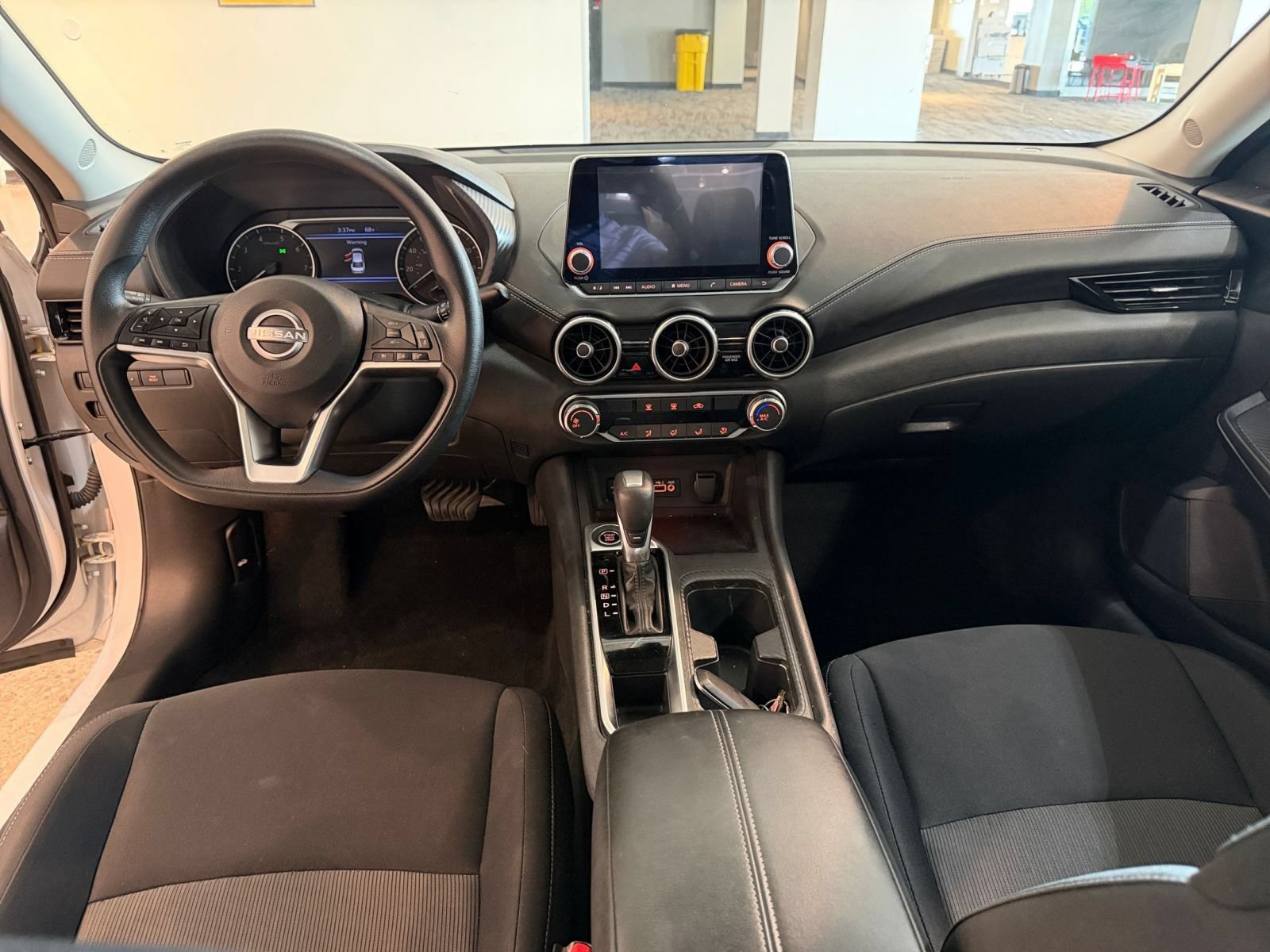 Used 2025 Nissan Sentra SV FWD image 27