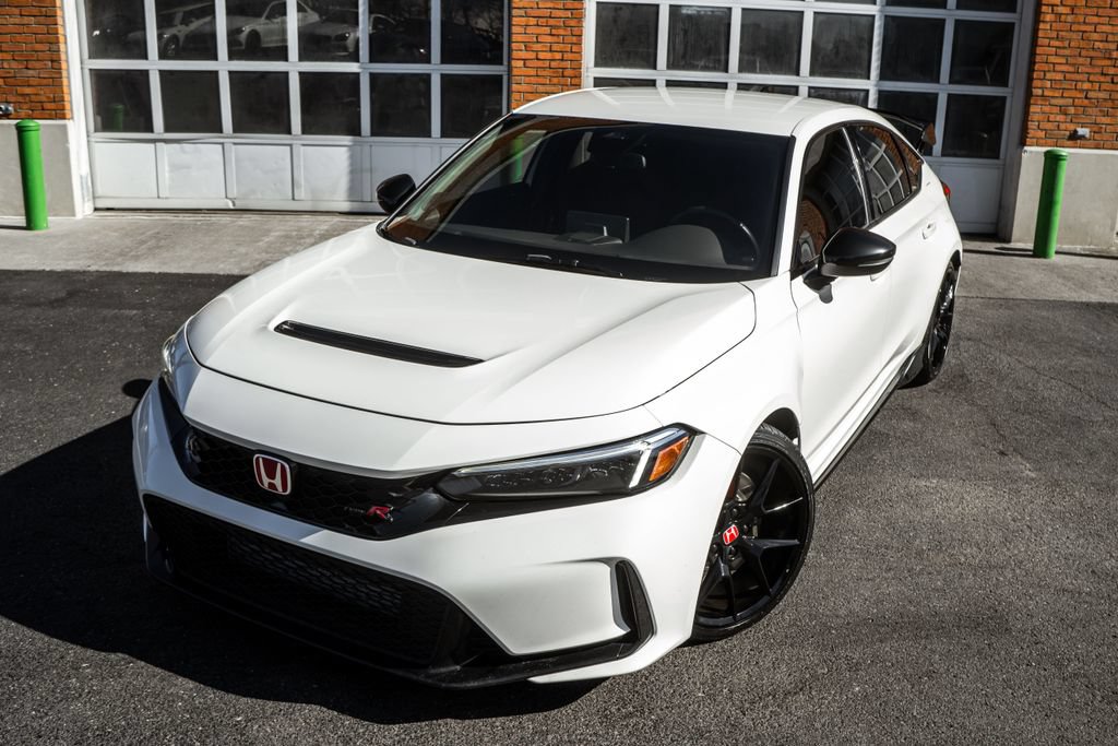 Used 2023 Honda Civic Type R image 2