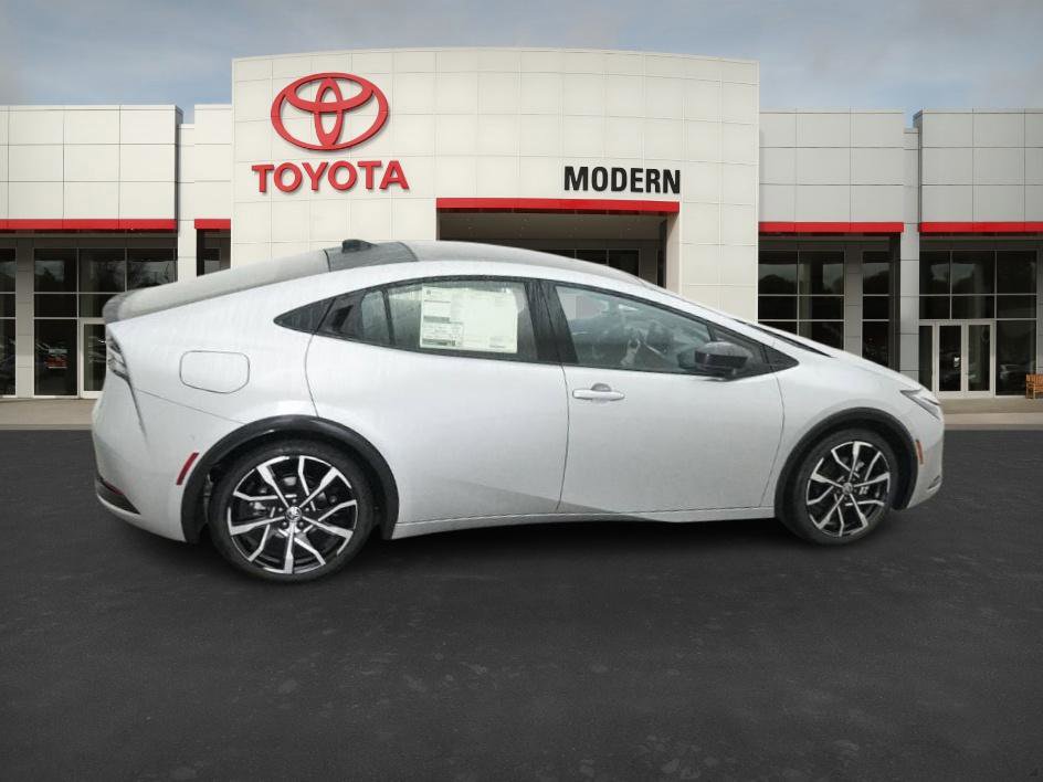 New 2026 Toyota Prius Plug-In Hybrid image 24