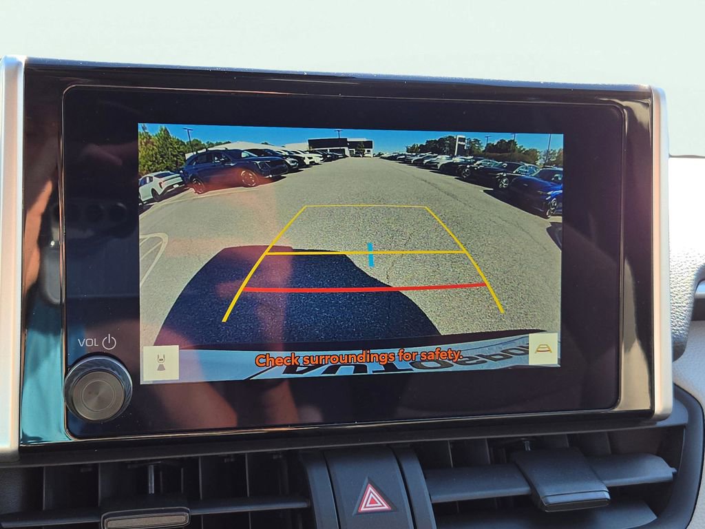 Used 2024 Toyota RAV4 XLE image 28