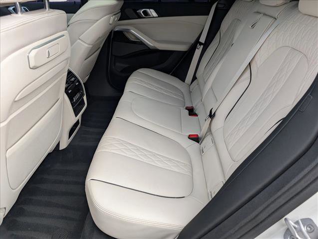 Certified 2024 BMW X6 xDrive40i w/ Executive Package AWD/4WD image 21