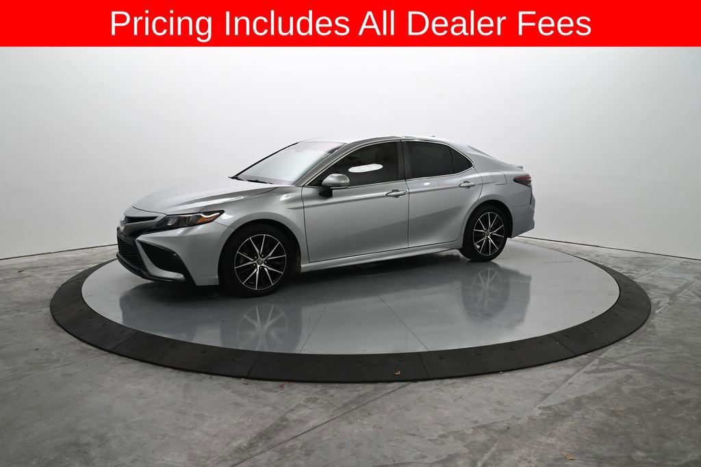 Used 2023 Toyota Camry SE