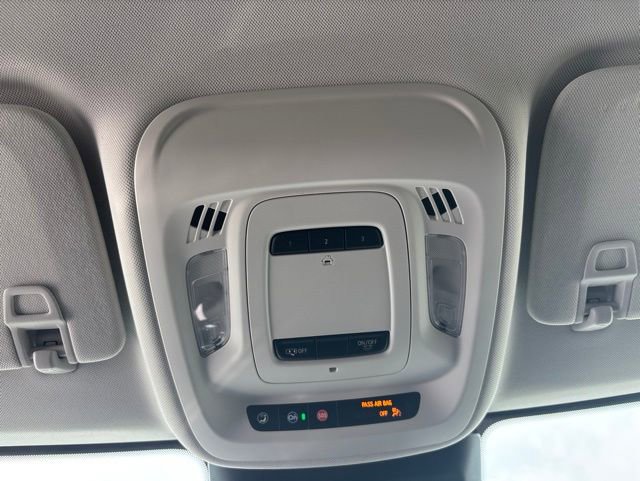 Used 2024 Buick Envision Preferred AWD/4WD image 28