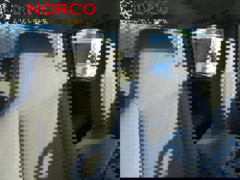 Used 2006 Ford F550 2WD Crew Cab Super Duty image 10