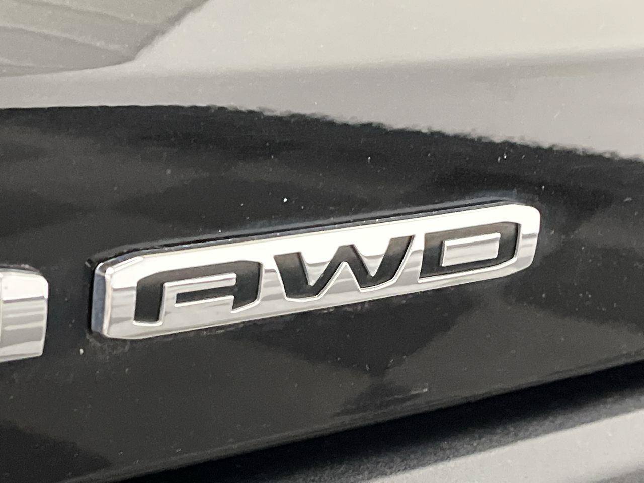 Certified 2025 GMC Terrain Elevation AWD/4WD image 29