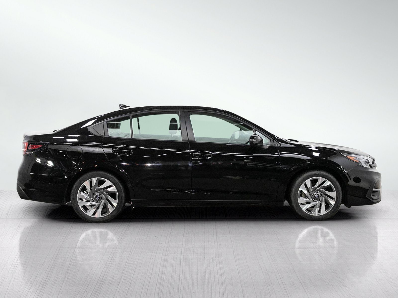 Used 2024 Subaru Legacy Limited AWD/4WD image 6
