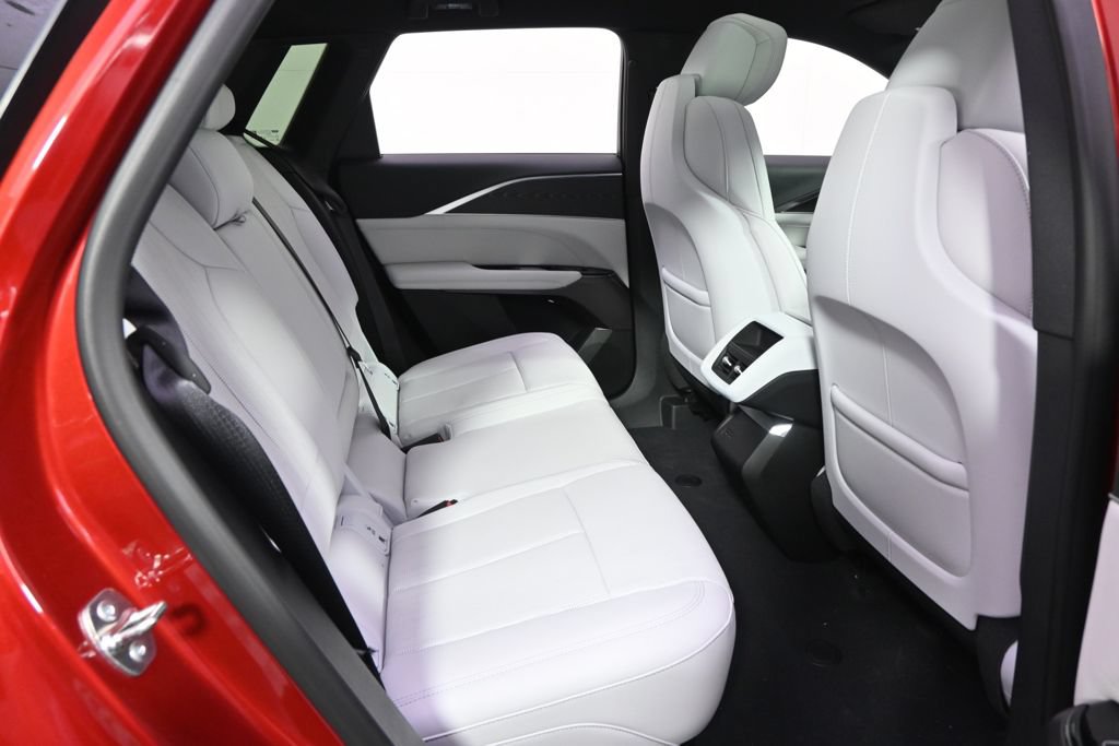 New 2026 Cadillac Lyriq Luxury w/ LPO, Floor Liner Package AWD/4WD image 18
