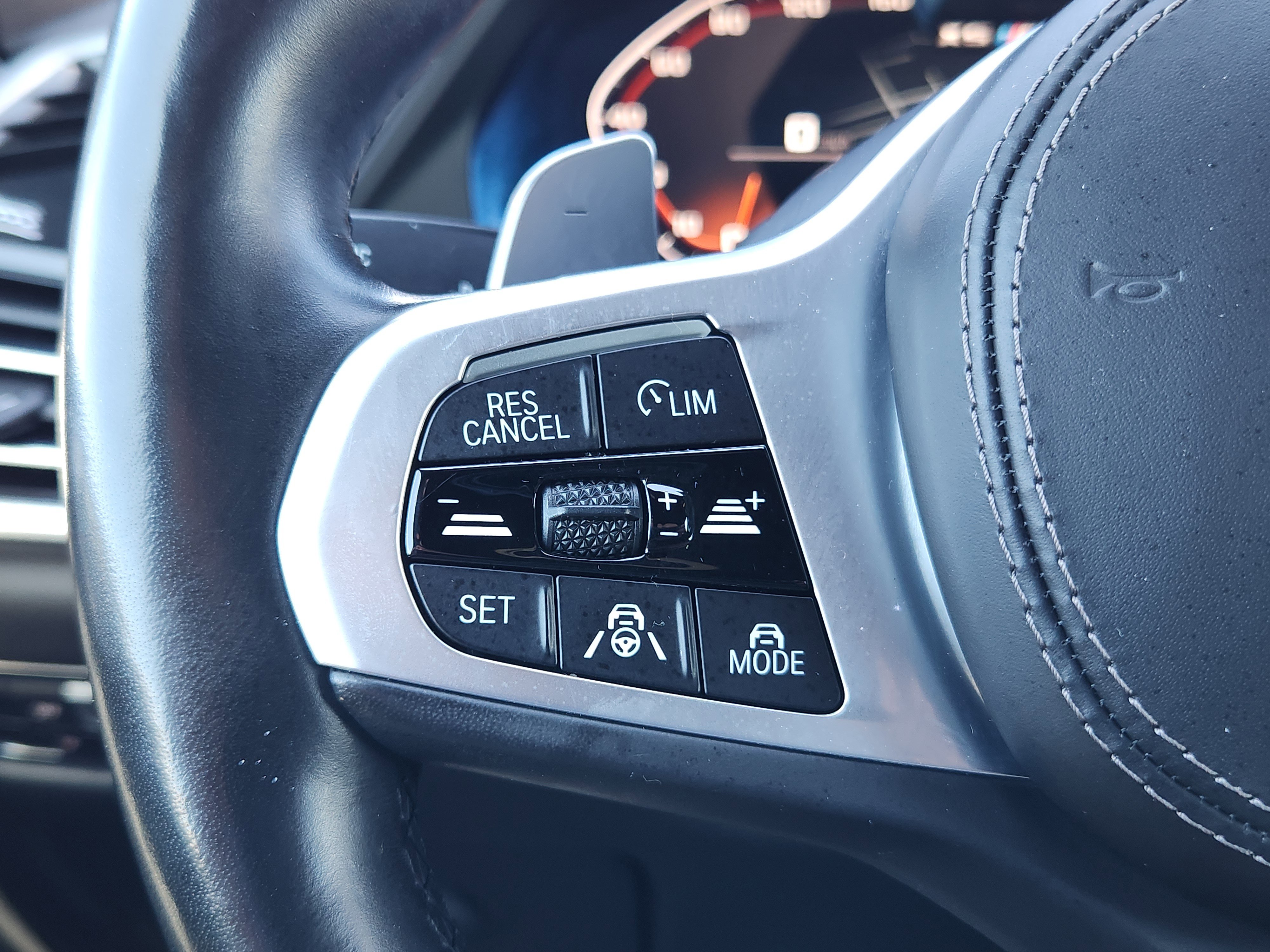 Used 2022 BMW X5 M50i w/ Executive Package image 35