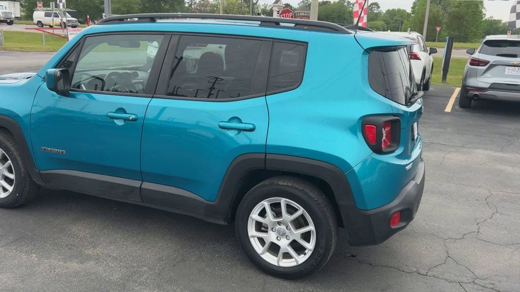 Used 2021 Jeep Renegade Latitude FWD image 6