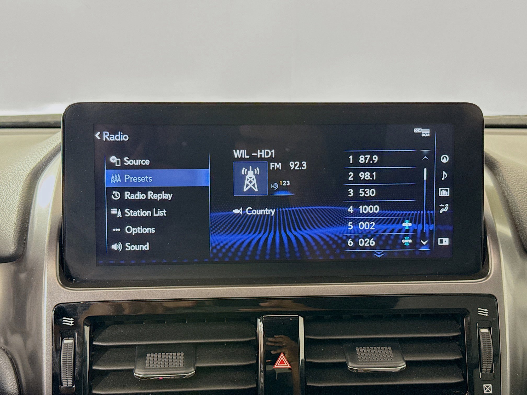 Certified 2023 Lexus GX 460 w/ Black Line Special Edition AWD/4WD image 15