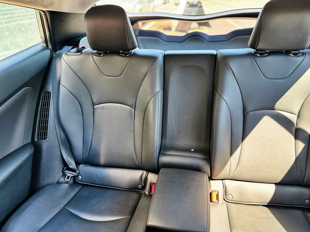 Used 2017 Toyota Prius Prime Premium w/ Preferred Accessory Package FWD image 66
