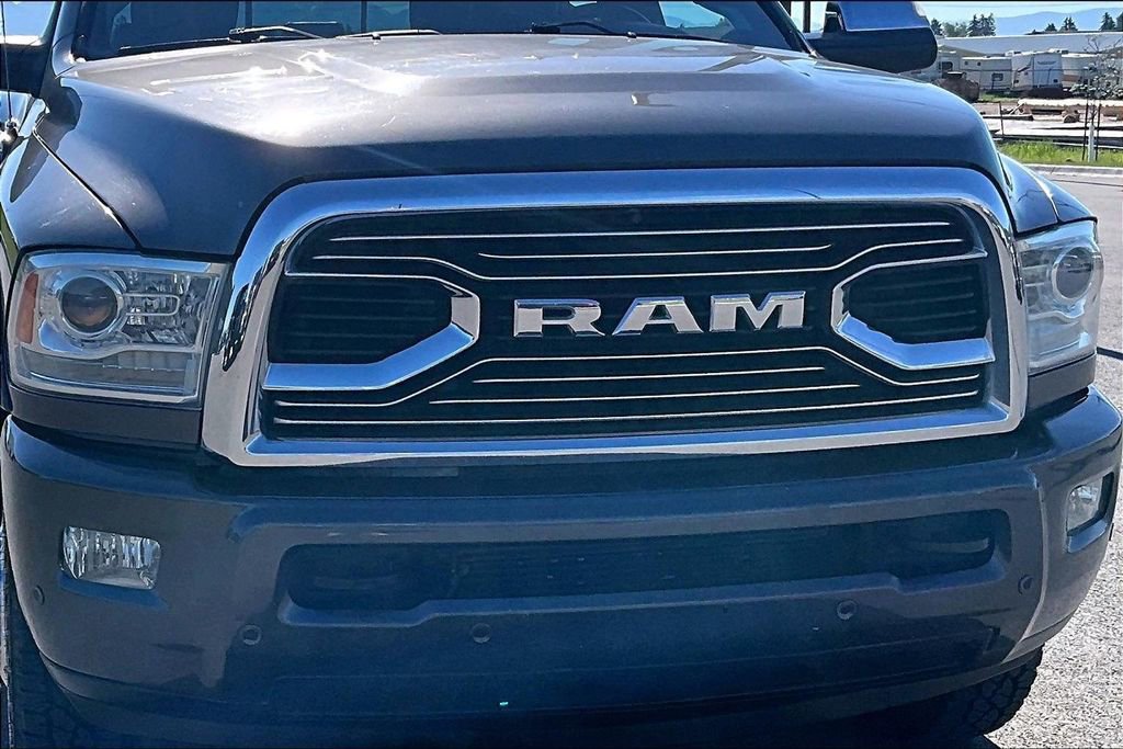 Used 2018 RAM 3500 Laramie Longhorn AWD/4WD image 29