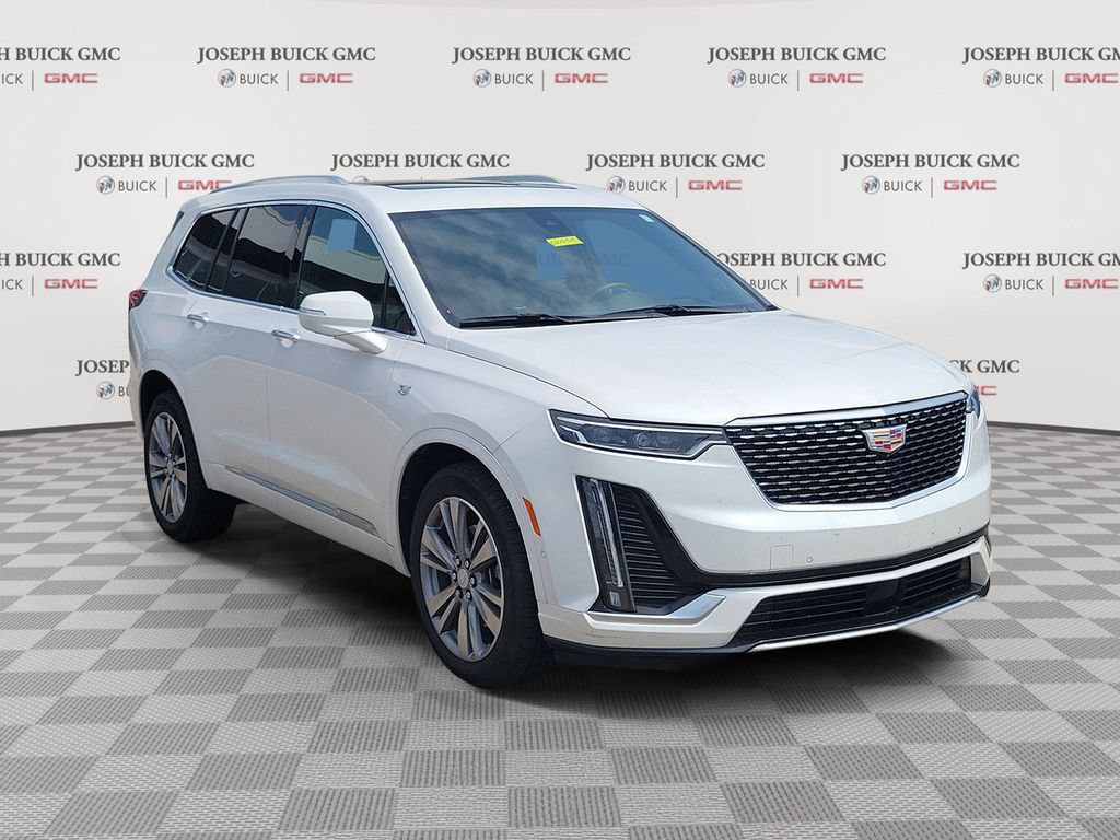 Used 2025 Cadillac XT6 Premium Luxury w/ Technology Package AWD/4WD image 1