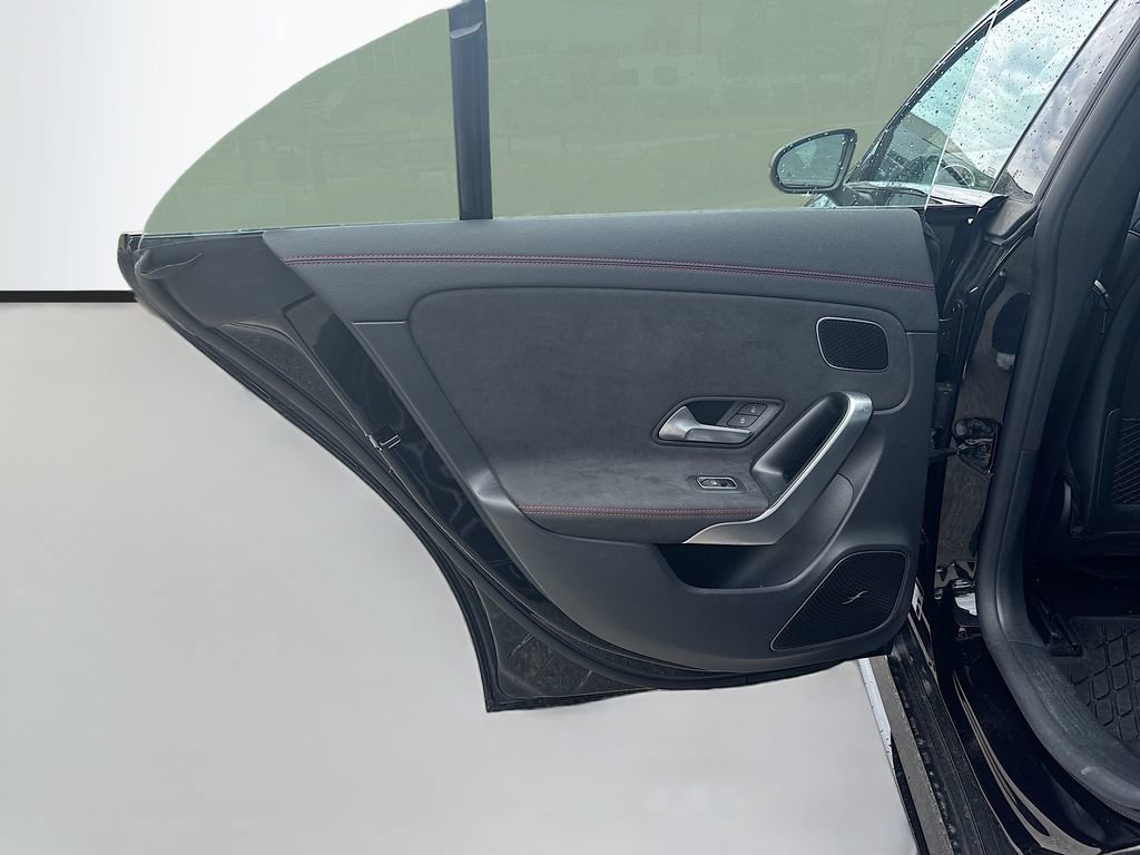 Used 2024 Mercedes-Benz CLA 250 image 25