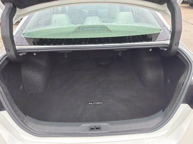 Used 2019 Nissan Altima 2.5 Platinum FWD image 11