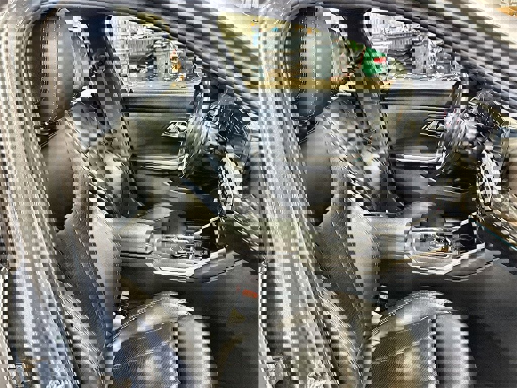 Used 2023 BMW 330i Sedan image 32