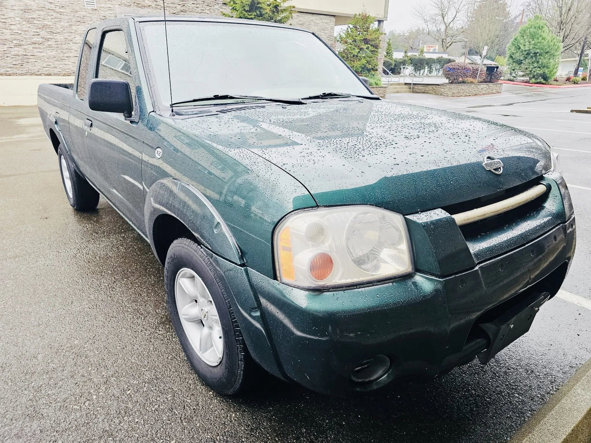 Used 2001 Nissan Frontier XE image 7