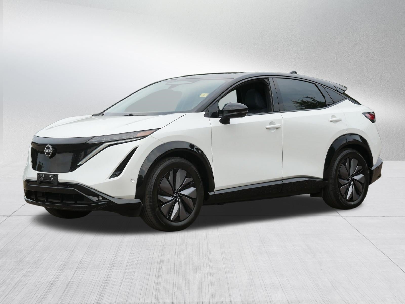 Certified 2024 Nissan Ariya AWD image 3