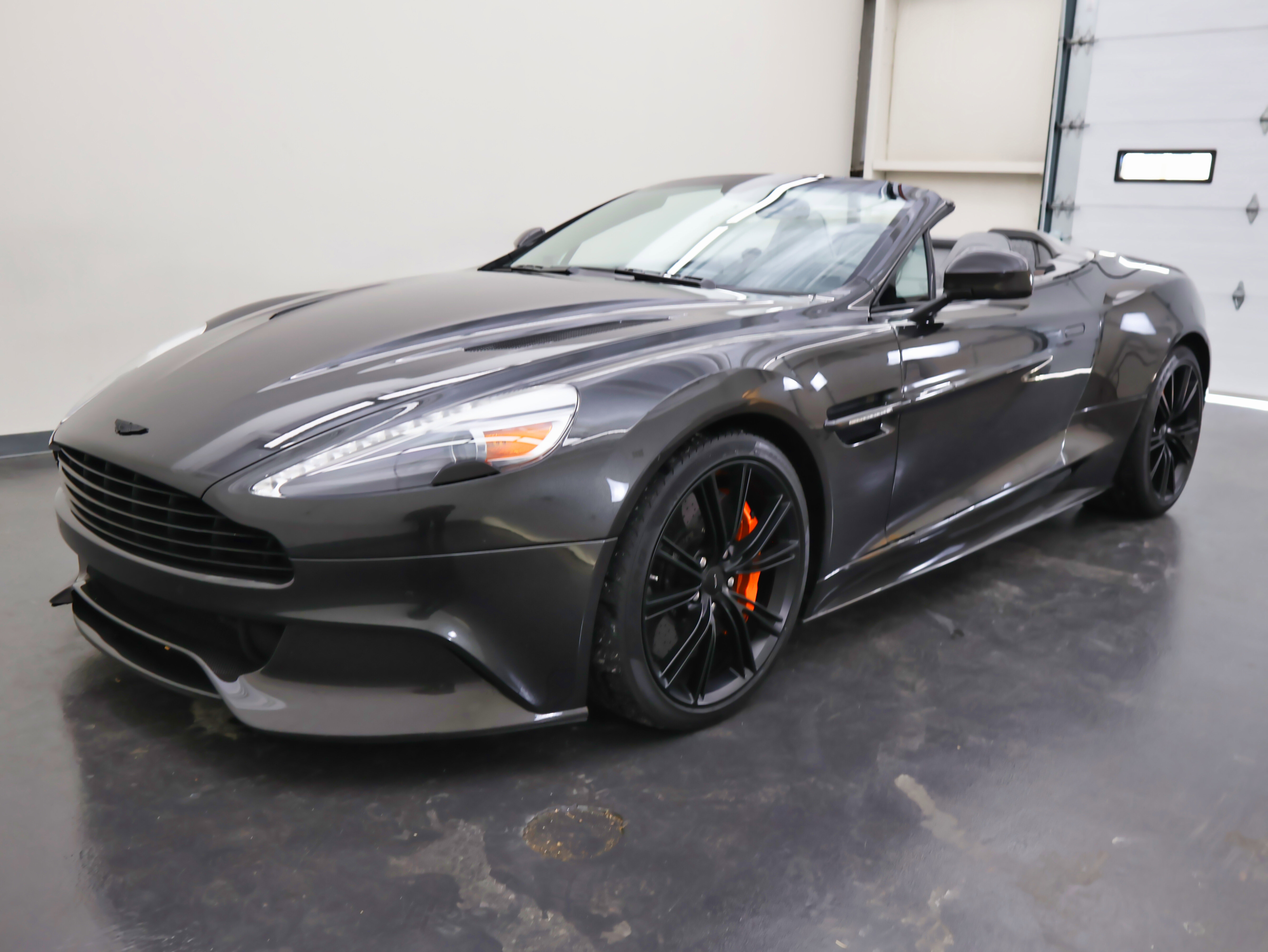 Used 2014 Aston Martin Vanquish Volante image 8