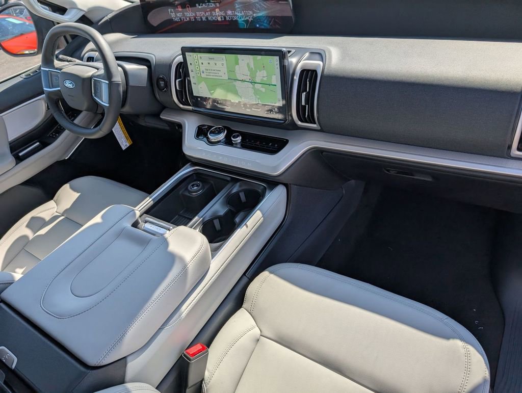 New 2026 Ford Expedition Active image 57