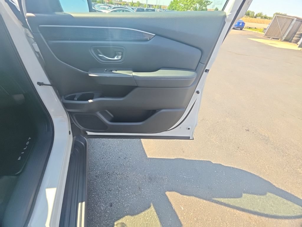 Certified 2023 Honda Pilot Elite image 33