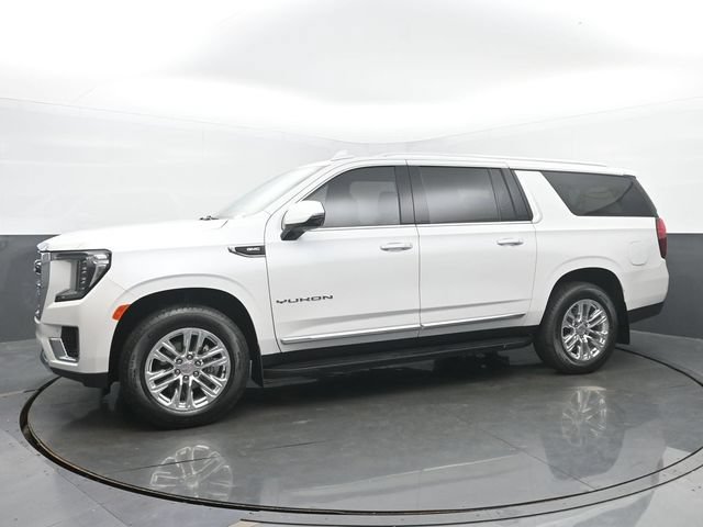 Used 2024 GMC Yukon XL SLT w/ SLT Luxury Package AWD/4WD image 2