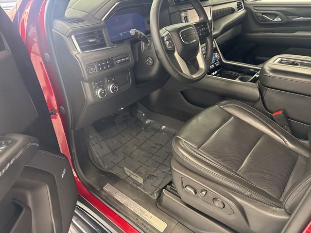 Used 2023 GMC Yukon XL Denali AWD/4WD image 19