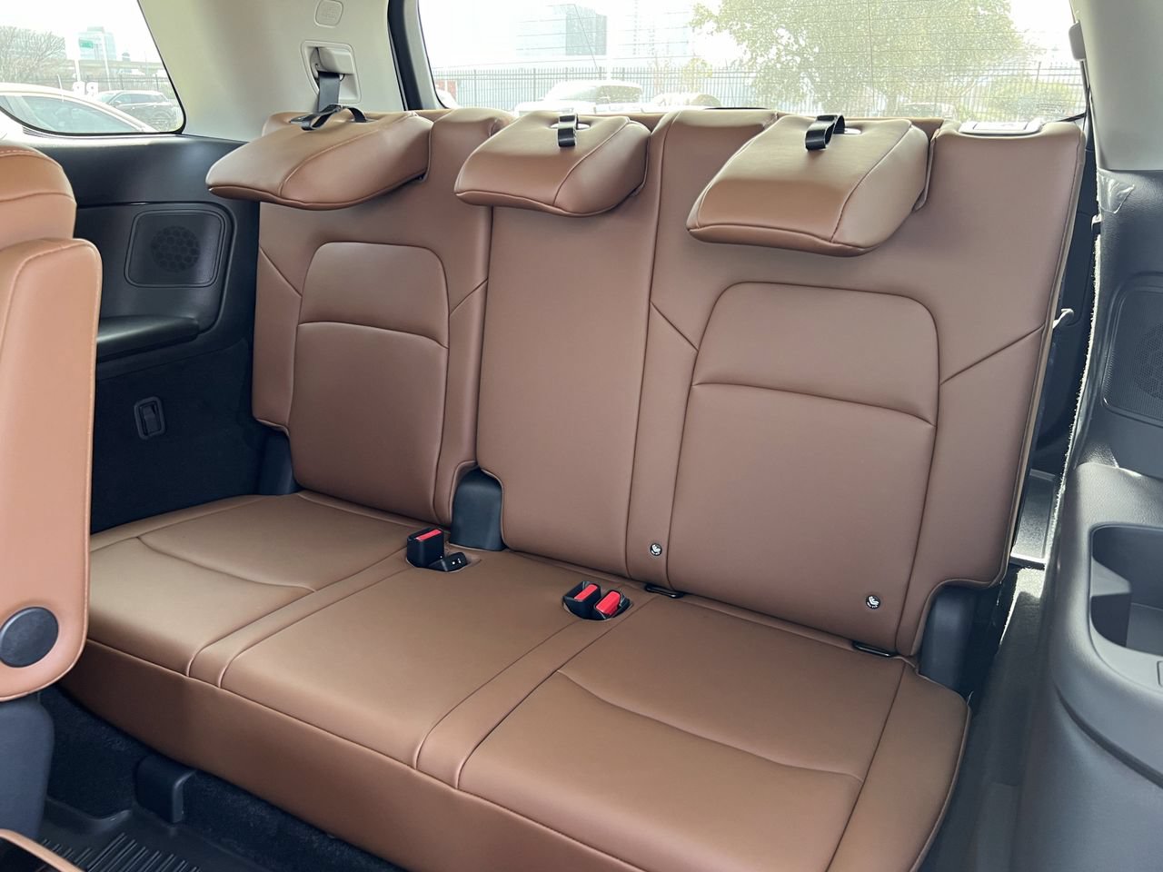 New 2026 Nissan Pathfinder Platinum FWD image 16
