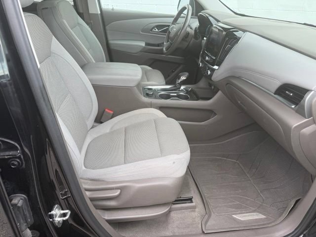 Used 2021 Chevrolet Traverse LT FWD image 18