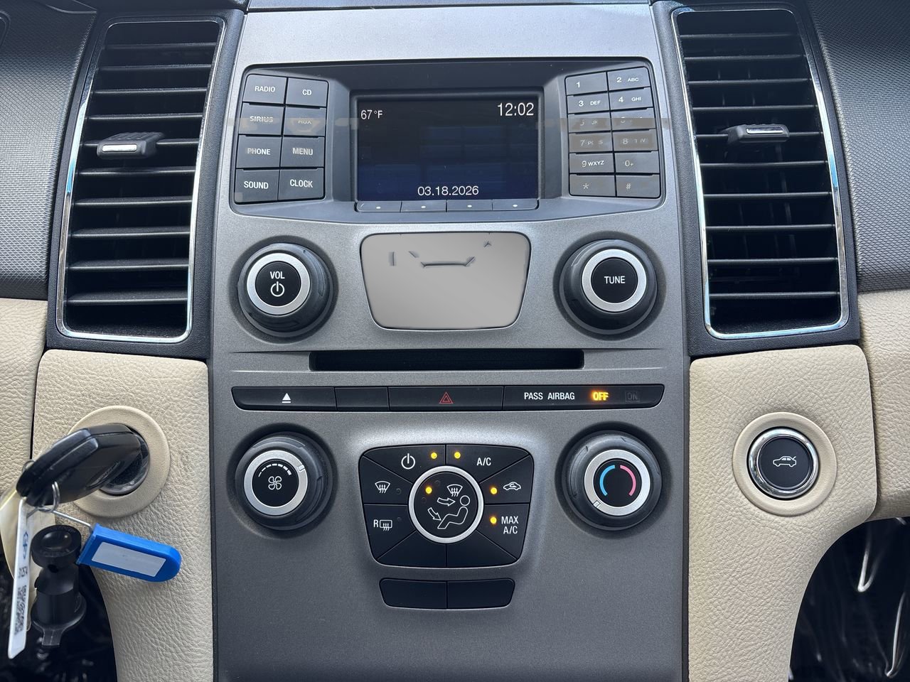 Used 2019 Ford Taurus SE image 20