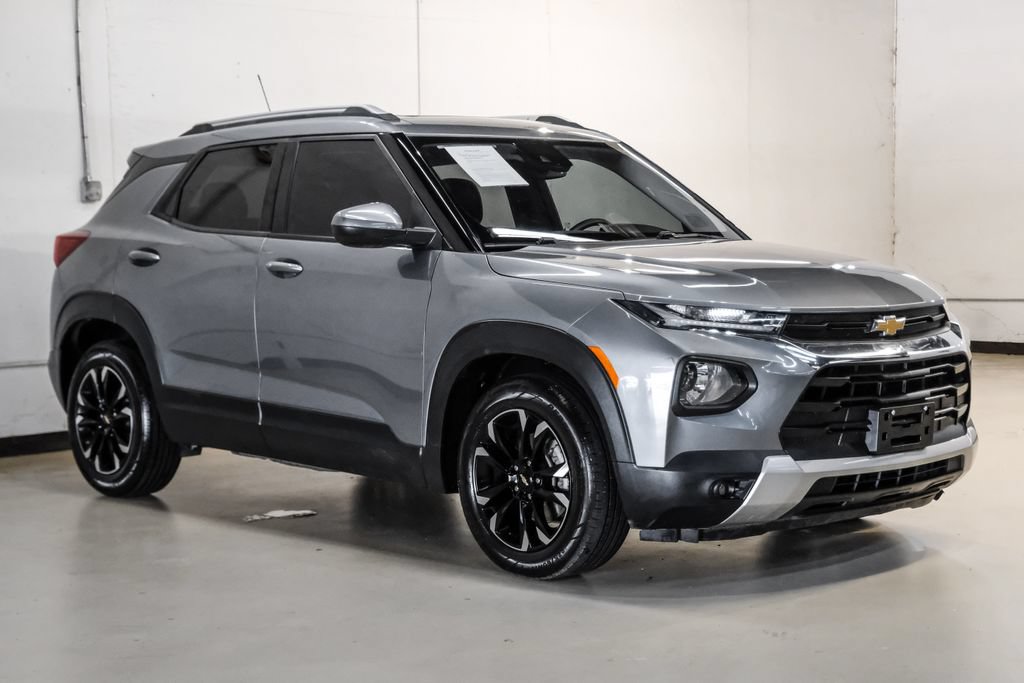 Used 2021 Chevrolet TrailBlazer LT w/ Sun and Liftgate Package FWD image 7