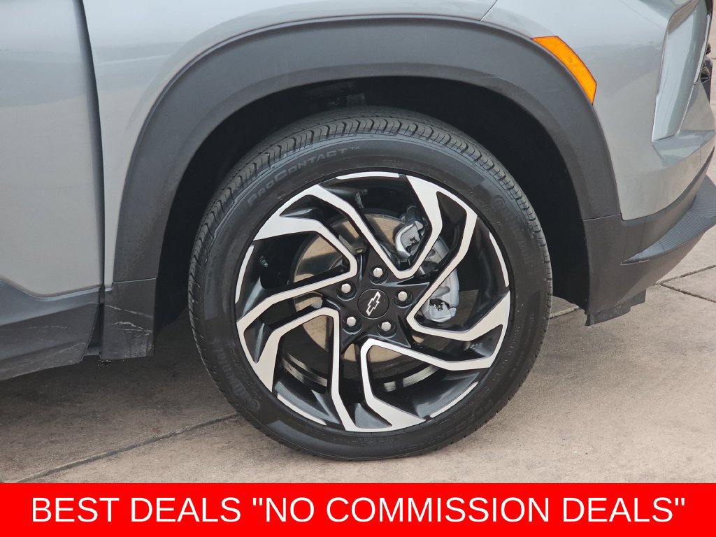 Used 2024 Chevrolet TrailBlazer RS w/ Convenience Package AWD/4WD image 39